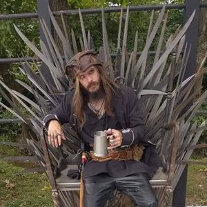 Meet your Posher, Tayler